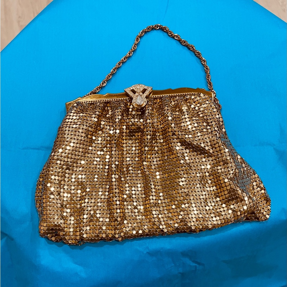 Stunning Whiting and Davis evening purse.  Vintage but still in style!! - Picture 6 of 7